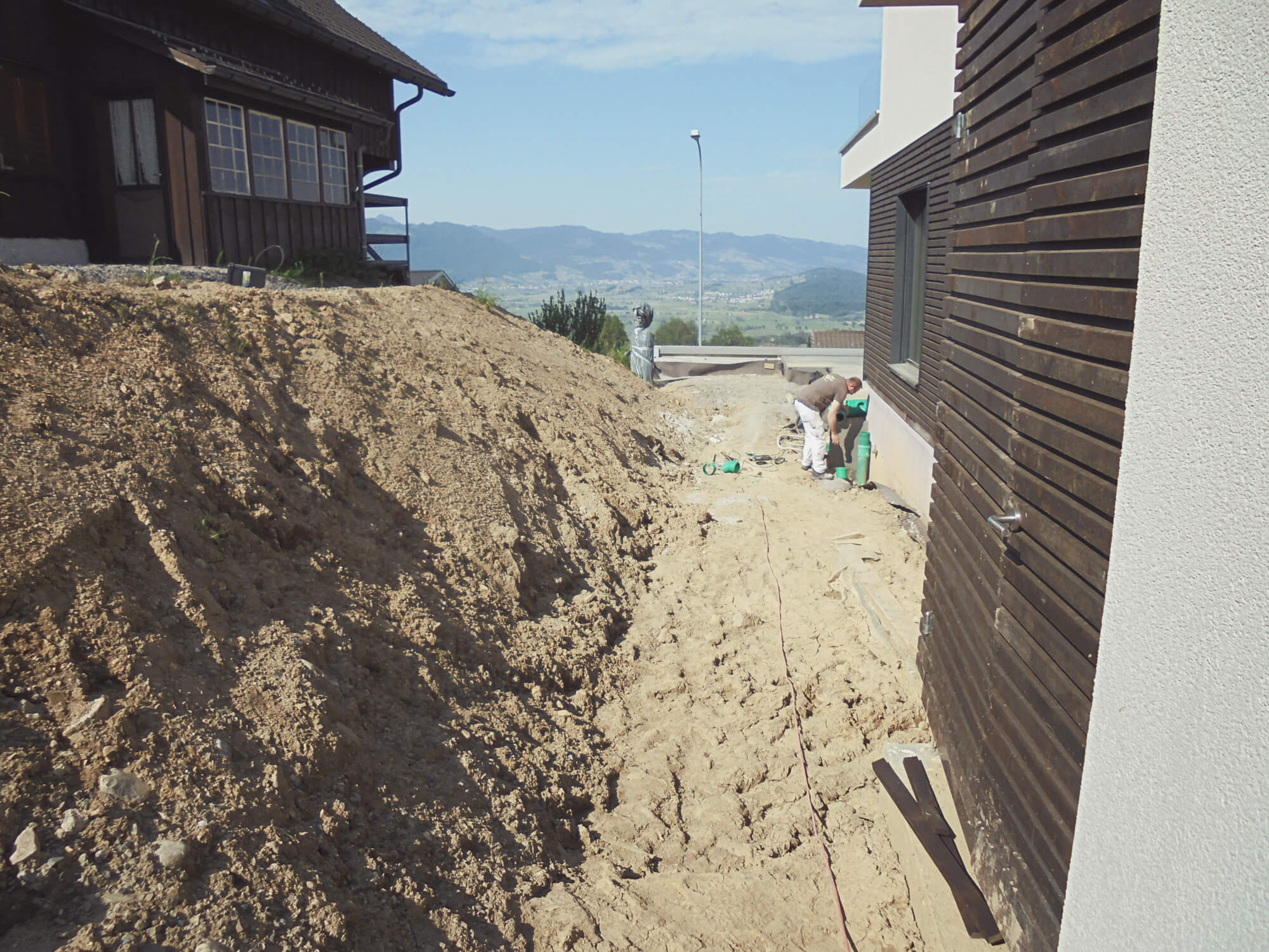 haus-erde-installation-graben